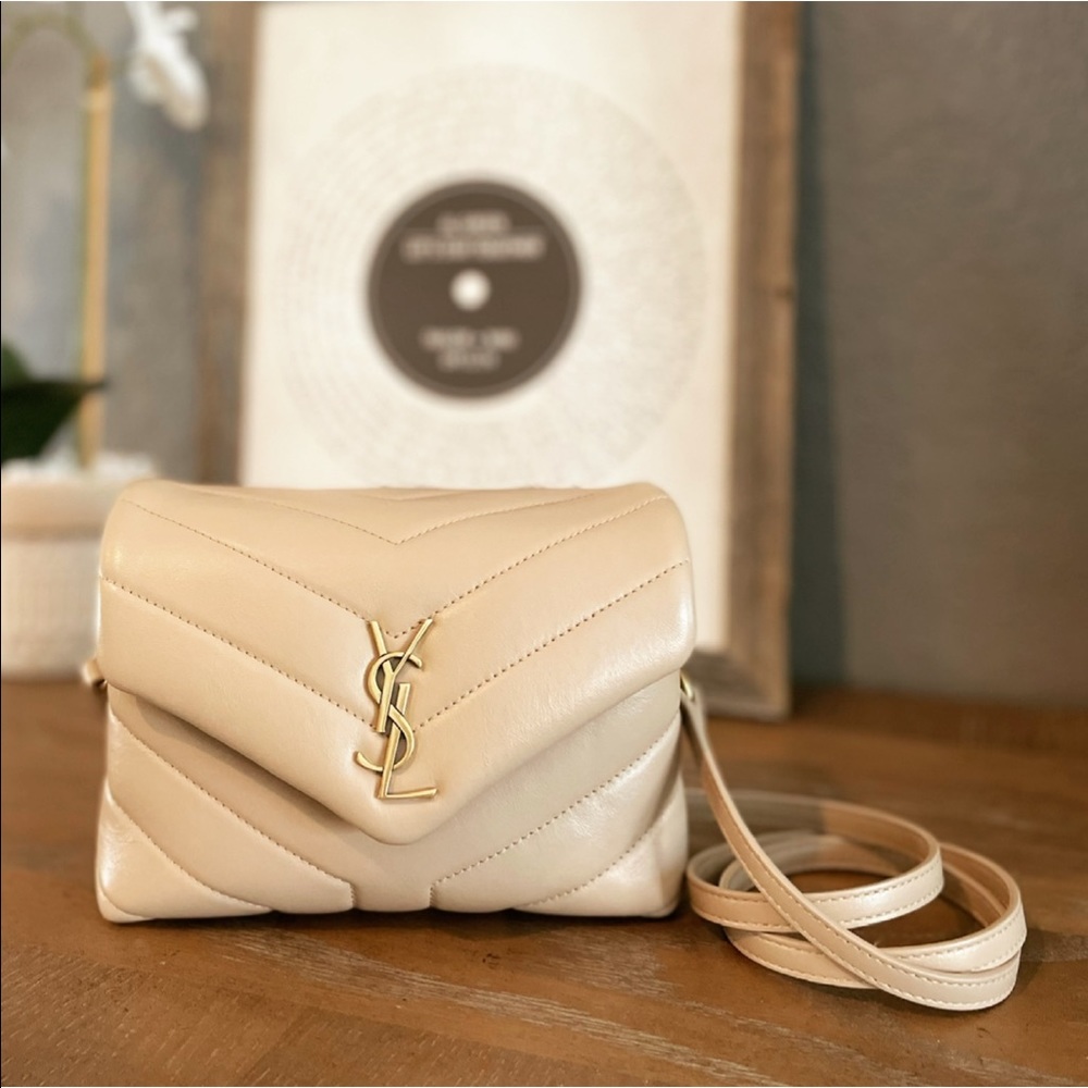 ❌SOLD❌ Saint Laurent Toy LouLou Light Dark Beige - Picture 2 of 15